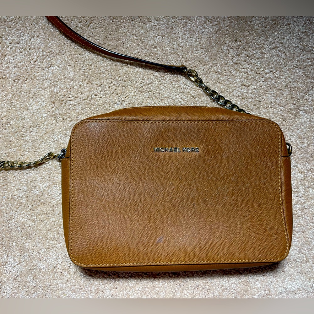 Michael kors crossbody